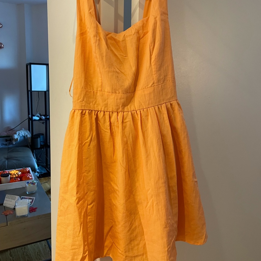 Cute orange dress in S.